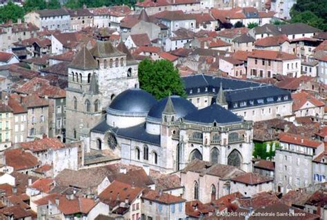 Cahors Cathedral (Cahors, 1135) | Structurae