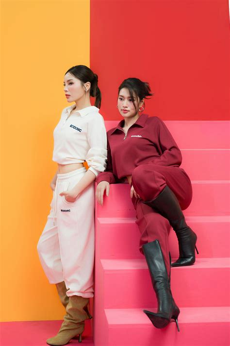 Retro+Hairy+Women Photos, Download The BEST Free Retro+Hairy+Women