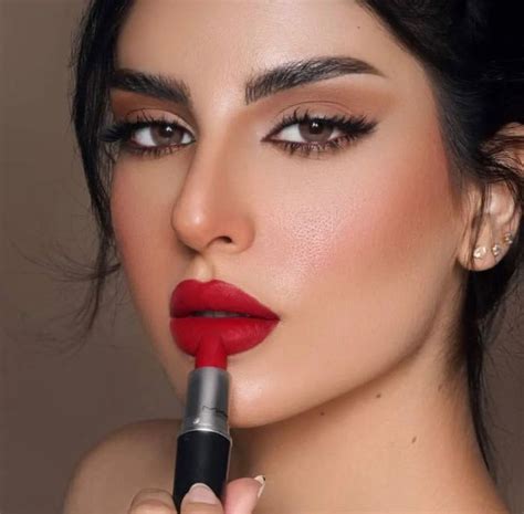 Нүүрний будаг / Makeup Products - Анар Америк Бараа
