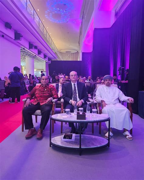 Dr. Jaja Jaelani, MM. (@jajajaelanii) • Instagram photos and videos