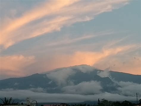 File:The Great Bioko mountain.jpg - Wikimedia Commons