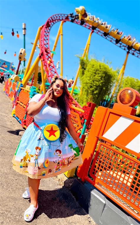 Meet Amber Jasmine Smith | Disney Influencer - SHOUTOUT ATLANTA