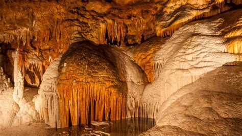 Onondaga Cave State Park - Exploring Missouri's Best Caves