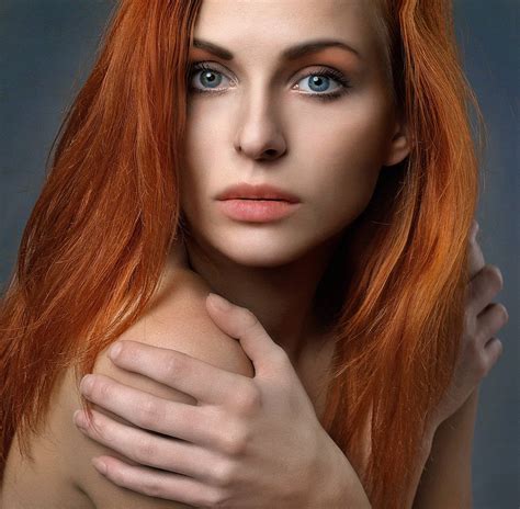 6 Beautiful Irish Redheads that you simply stare at
