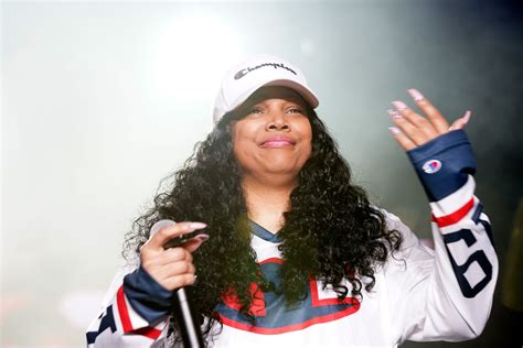 Female Rappers Who Changed The Industry - Famous Rap Artists