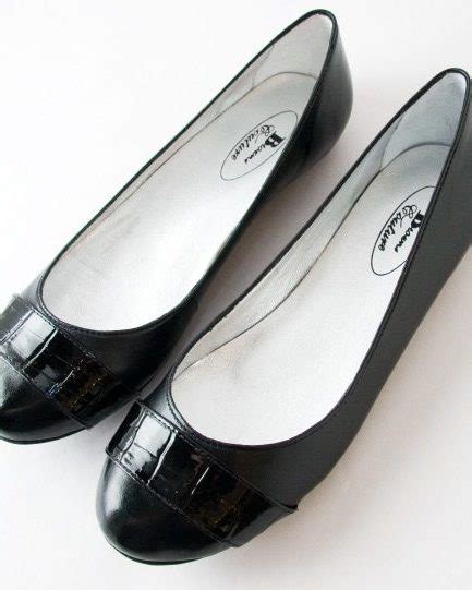The daily steal: Leather ballerina flats, $79.98 - FASHION Magazine