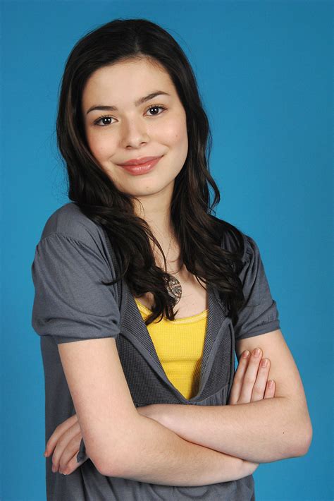 Pictures of Miranda Cosgrove - Pictures Of Celebrities