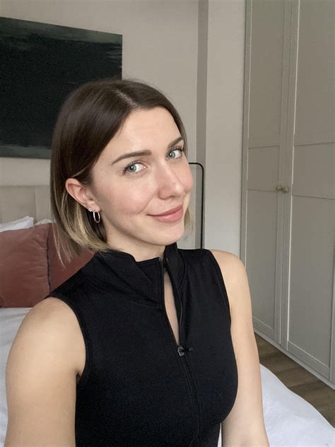 Girls You Wish Lived Next Door