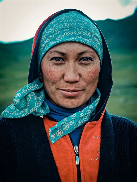 [FunFunky] People Of Kyrgyzstan & Folk Dance