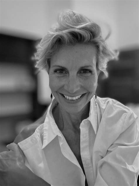 Luxe et innovation : Comment Estelle Dutel aide les marques à se