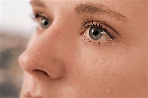 Olhos Lacrimejantes O Que Pode Ser - Olhos lacrimejantes: quais são as causas e o que fazer?