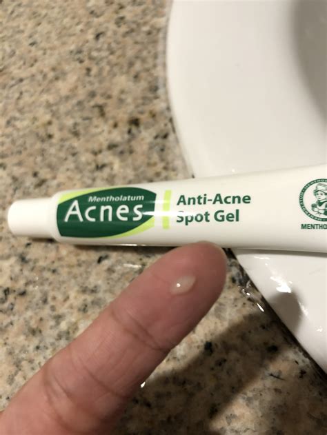 A review of Mentholatum Acnes skincare line: Which one should you get ...