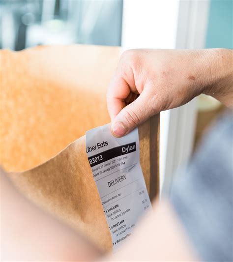 Customers complain when they order Subway through third-party delivery apps 20