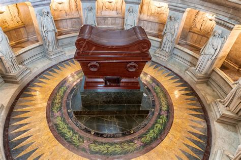 Napoleon’s Tomb- History, Design and Tips for Visiting