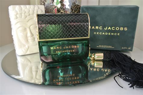 Marc Jacobs Decadence Perfume Review - WhatLauraLoves