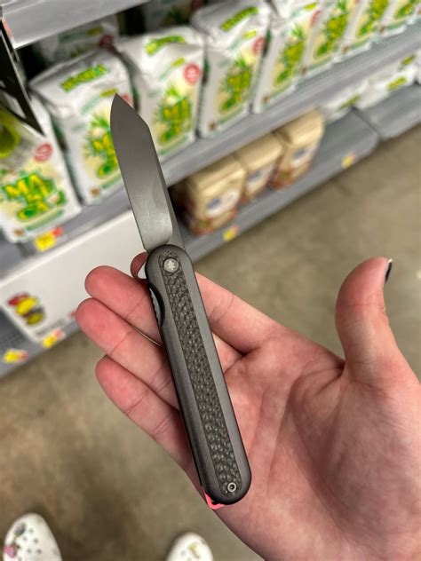 I’m very surprised with this $30 Swiss tech knife : r/knifeclub