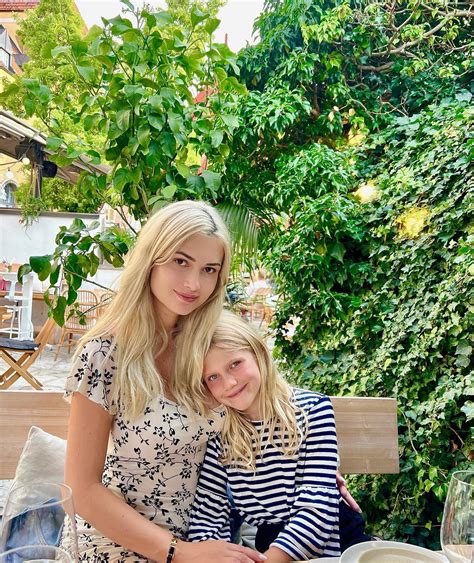 ELLA ROSE 🥀 | Just a small town girl 💜 | Instagram