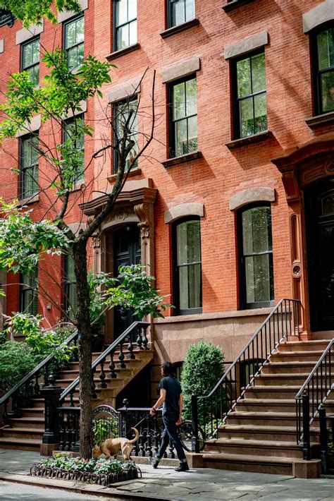A Very Helpful Guide to Visiting the West Village (Things to Do)