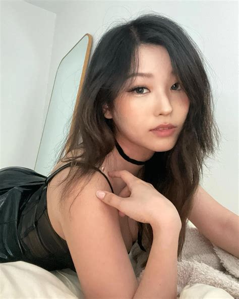 Hyoon : r/OfflinetvGirls