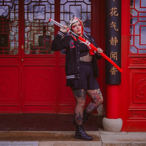 Giyu Katana for Demon Slayer Fans | Elbenwald