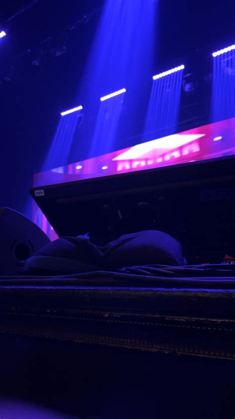 Washington DC show inside : r/NMIXX