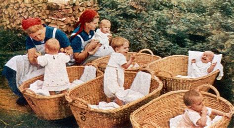 FOTOGALERIE Program Lebensborn - Dotyk.cz