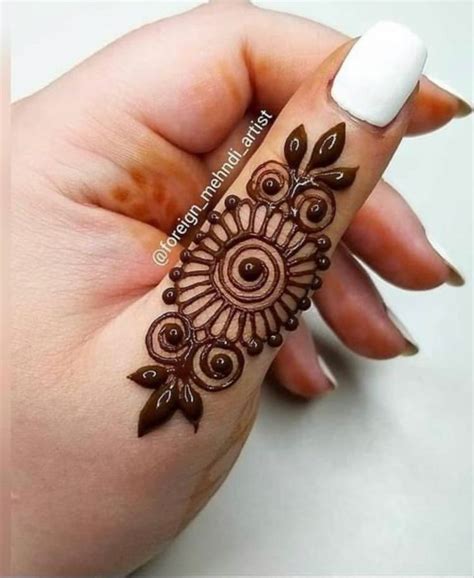 Simple Finger Henna Designs