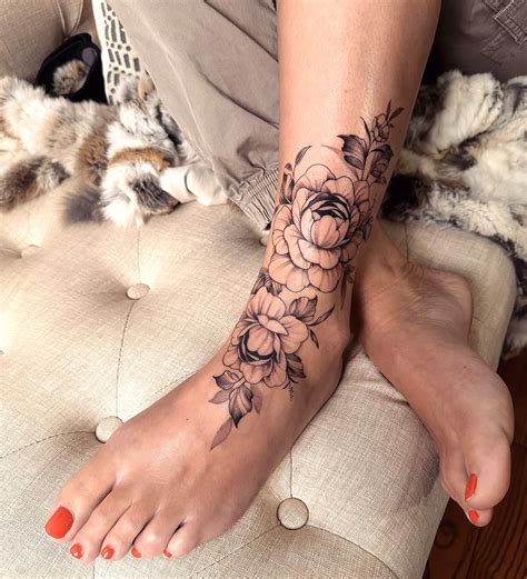 Elegant Foot Tattoos for Women Stencil Designs | Bold & Stylish Body Art
