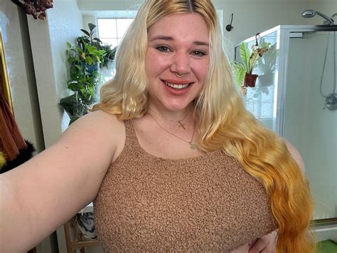 Penny Underbust | Scrolller