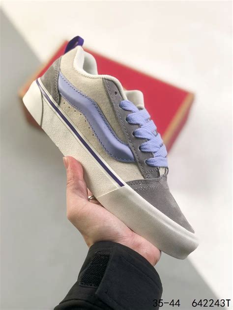 Кроссовки Vans - купить с доставкой по выгодным ценам в интернет ...