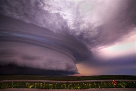 14 Terrifyingly Beautiful Pictures From Tornado Alley