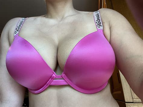 My boobs look huge in the shine strap bras and this one is no exception