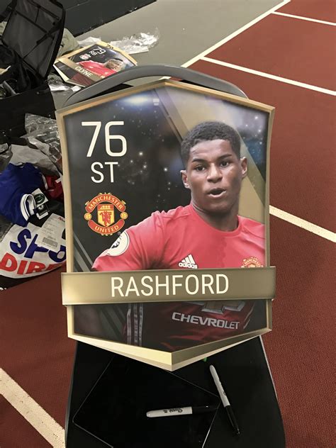 FUTWIZ on Twitter: "Love the @EAFIFAMOBILE items 😃…