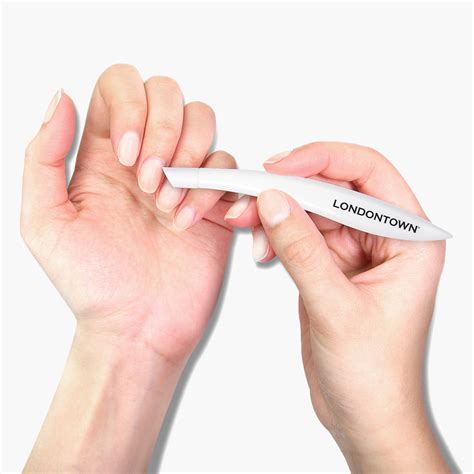 Cuticle Pusher | Cuticle Care | LONDONTOWN