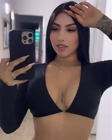 Taty Tabarez (@tatitabarez_) • Instagram photos and videos