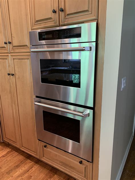 FLASH SALE Gorg HUGE Custom Brookhaven Wood Complete Kitchen Cabinets