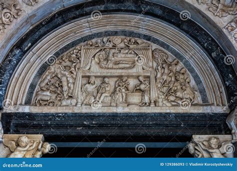 Portal of the St. Lawrence Cathedral in Trogir Stock Image - Image of ...