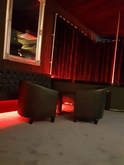 Laptastic Worldwide Lap Dancing Agency – Lap Dancing JobsLap Dancer