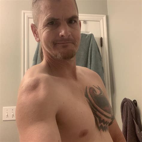 Alicia Ciak - If you want access to exclusive content and to chat more