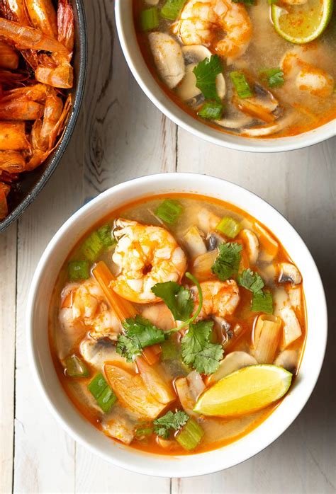 difference  tom yum  tom kha soup  kimberly knox blog