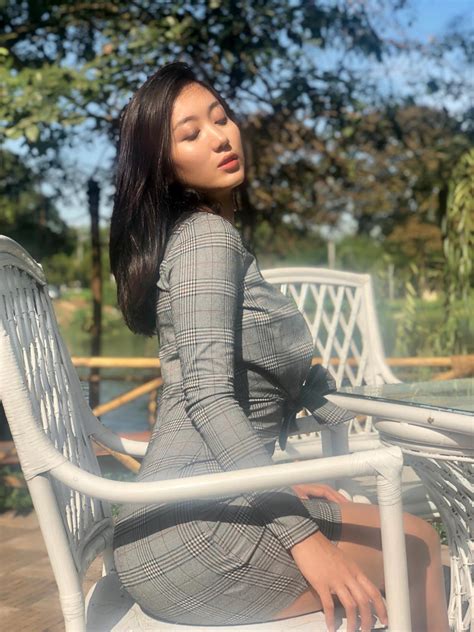 Myanmar Model Lu Lu Aung First Photo Album in 2019
