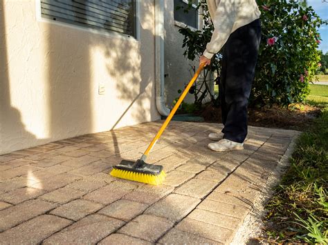 how to clean patio pavers