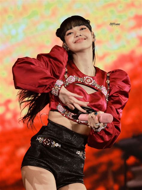 LiFn0327 -ㄹㅅㅍ- on Twitter | Blackpink lisa, Concerts in seoul, Korean