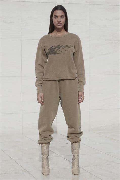 YEEZY season 6 | Yeezy fashion, Nude outfits, Yeezy outfit