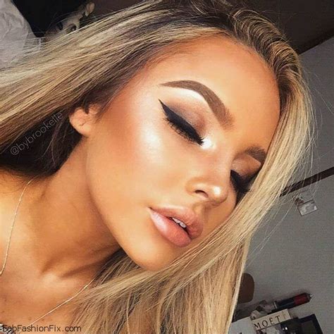 How to highlight and contour your face with makeup like a pro? - Fab ...