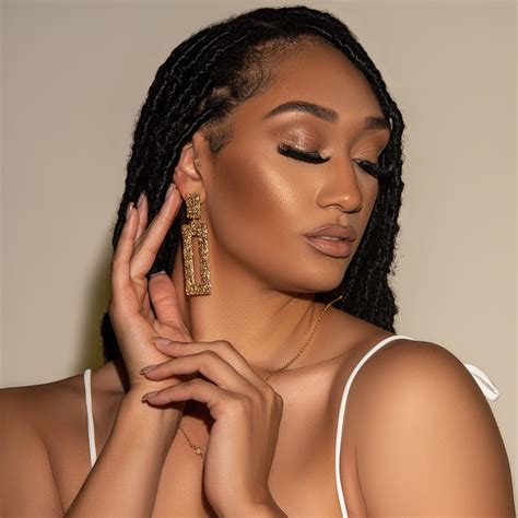 Alexis Marie's Amazon Page