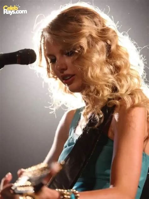 taylor swift bio early life zodiac sign wiki facts age career