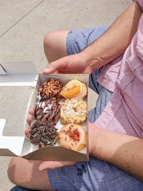 Locals are swarming the traverse city marketplace this weekend 13