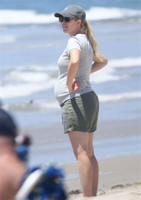 Pregnant HEIDI MONTAG Out at a Beach in Los Angeles 07/20/2022 – HawtCelebs