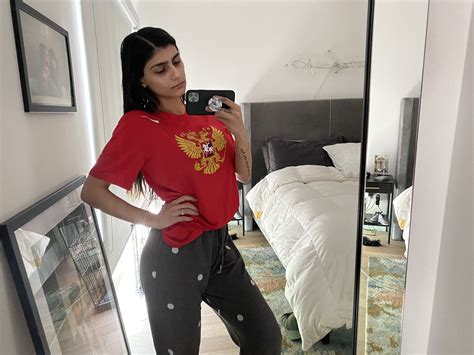 TW Pornstars - Mia K.. Twitter. *#WWIII trending on twitter* *US is in